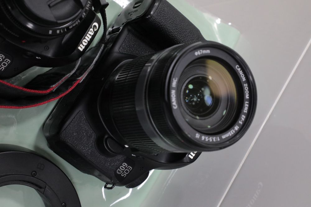 Фотоаппарат canon EOS 60D