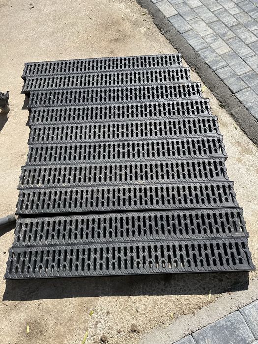 Rigola plastic Vodaland, pietonala, exterioara, pentru scurgere apa pluviala, cu gratar polipropilena, A15, 1000 x 125 x 70 mm, negru