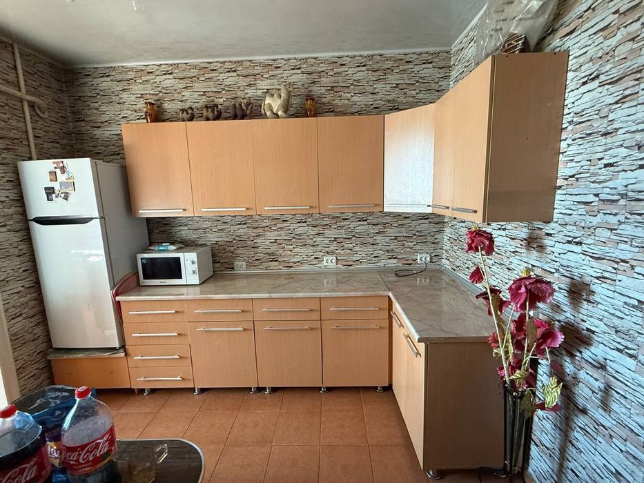 Срочний продам кухинний гарнитур 6,5метр