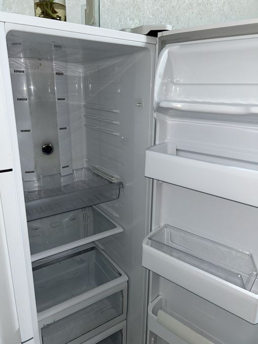 Холодилник от SAMSUNG