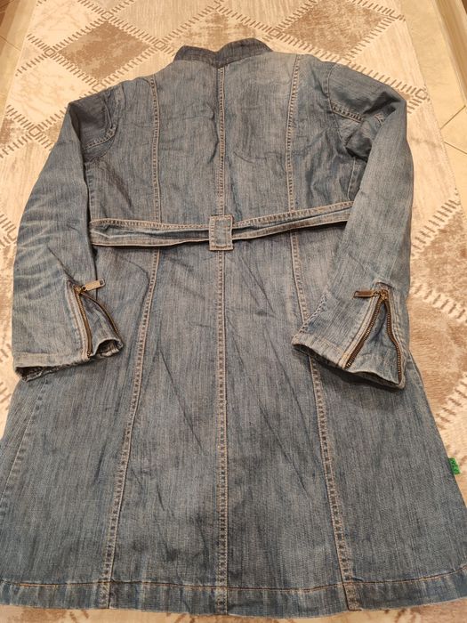 Дамски шлифер, яке и манто