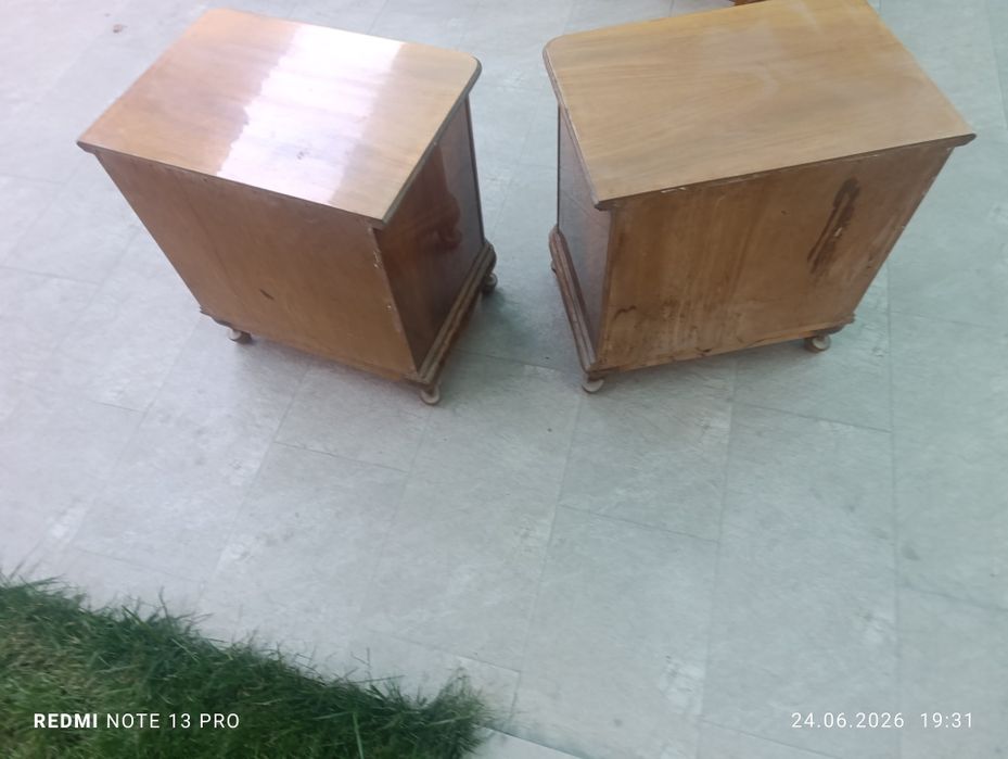 Продам старые тумбы