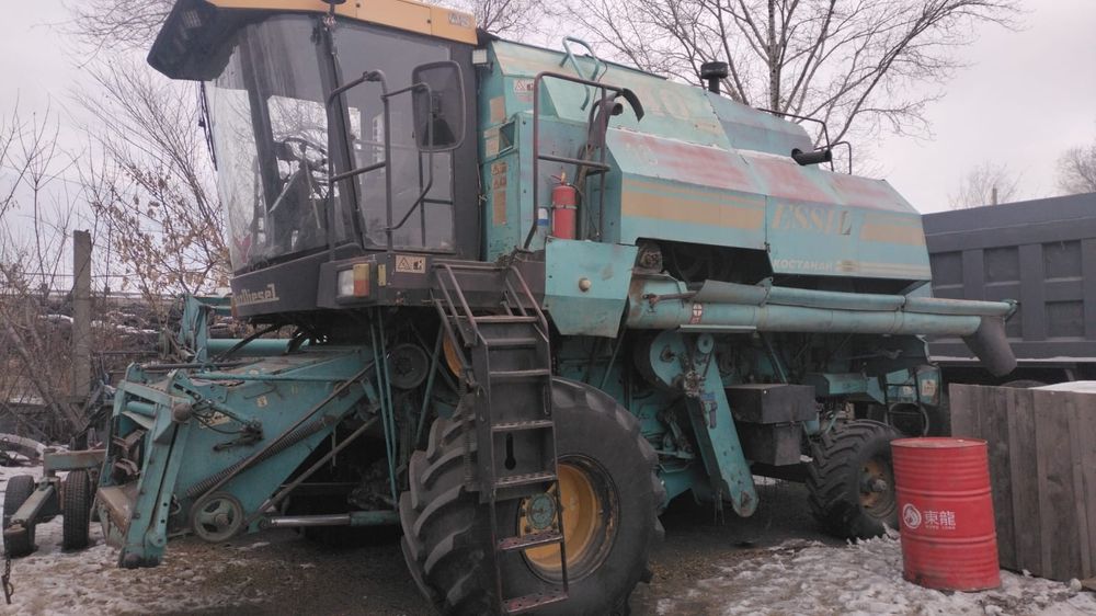 Продам Комбайн Есиль -740