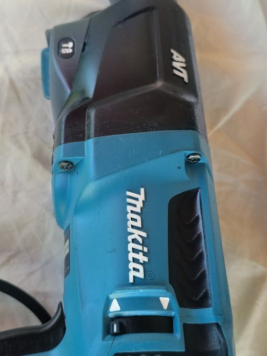 перфоратор Makita HR2630 /800 W