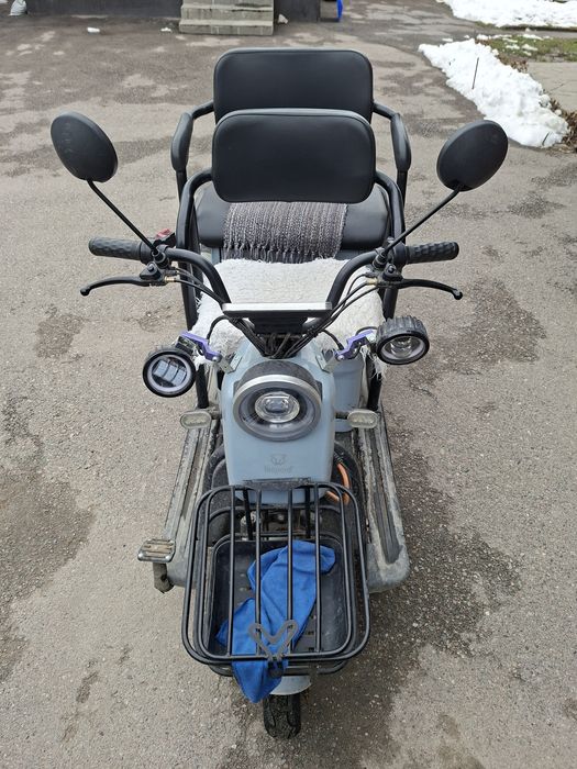 Leopard трицикл. На аккумуляторе.