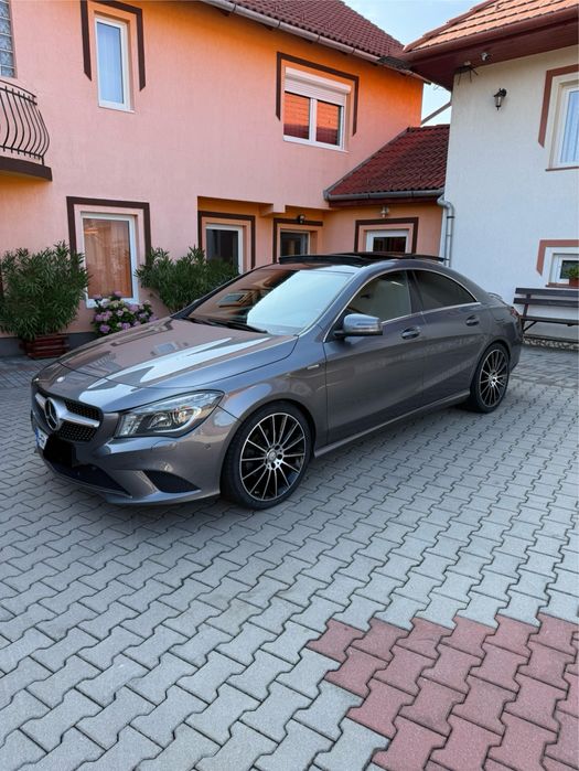 Mercedes Benz CLA 200 AMG line