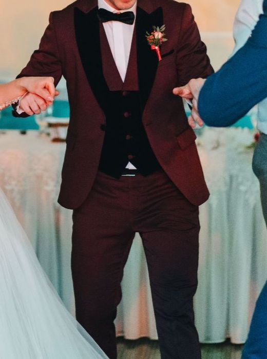 Costum mire Cesarini