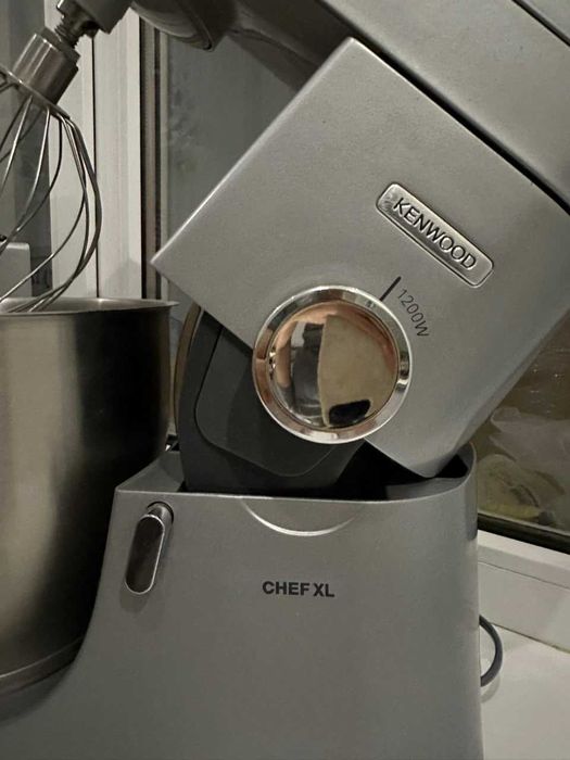 Планетарный миксер Kenwood Chef XL