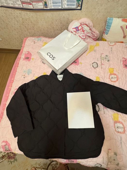 Продам куртку Cos