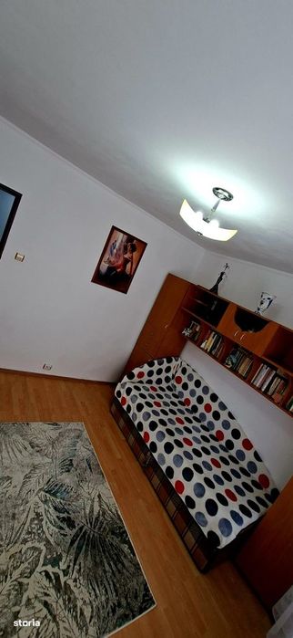 3 camere Gavana 3 , Decomandat / Centrală , mobilat / utilat