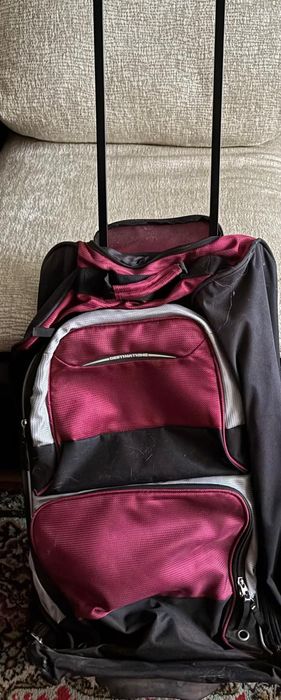 Чемоданы и дорожные сумки для багажаразные