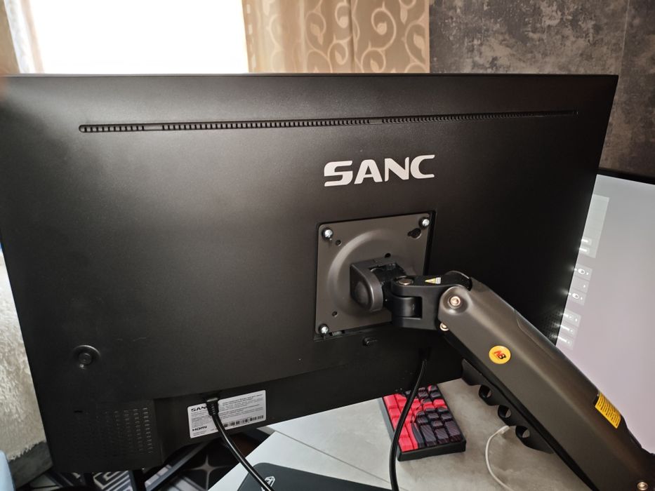 Монитор Sanc 27 180герц