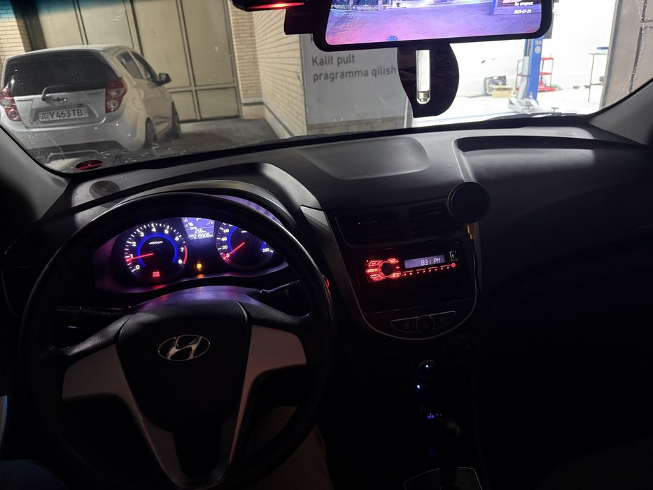 Hyundai Accent 2013
