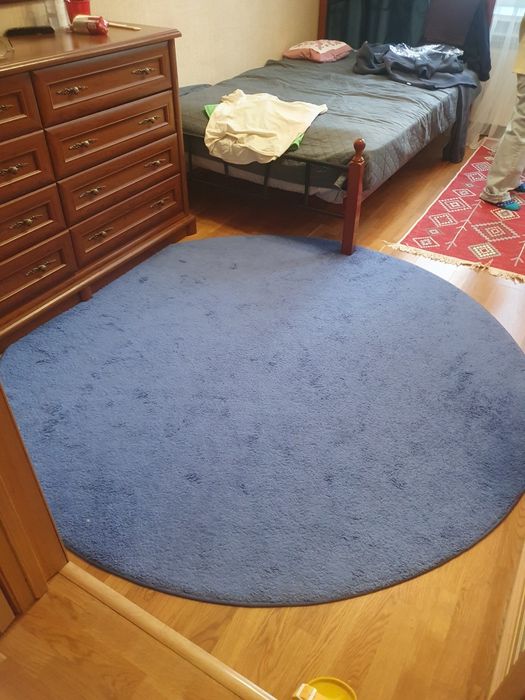 Продам ковёр круглый