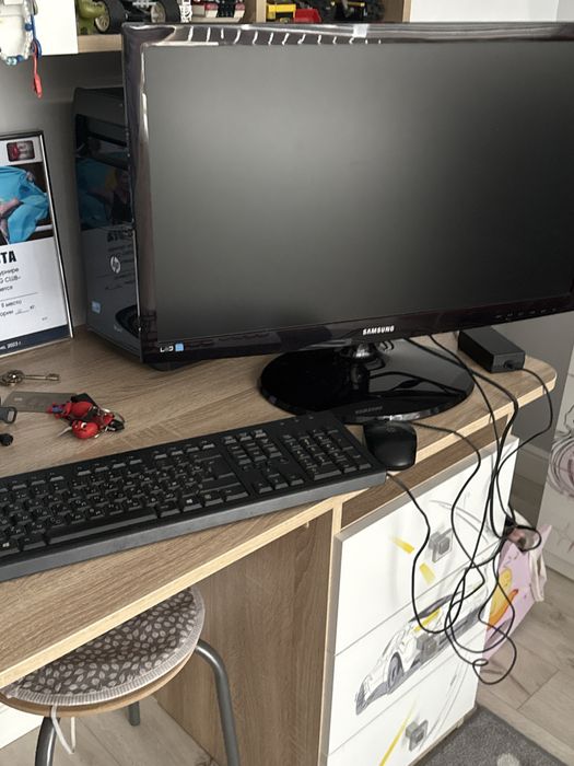 Компьютер  фирмы самсунг