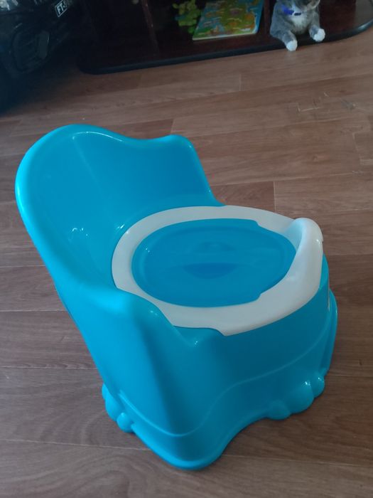 Продам детский горшок
