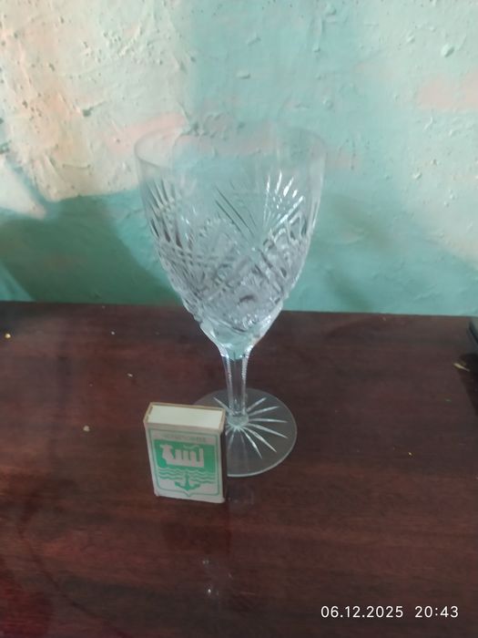 Продам фужеры.Ввсокие.