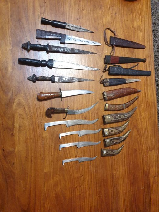 De vânzare cuțite vechi