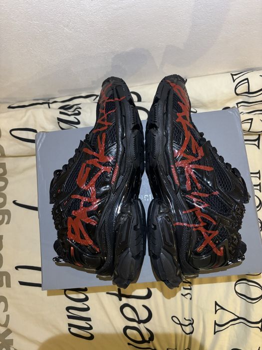 Balenciaga runner graffiti