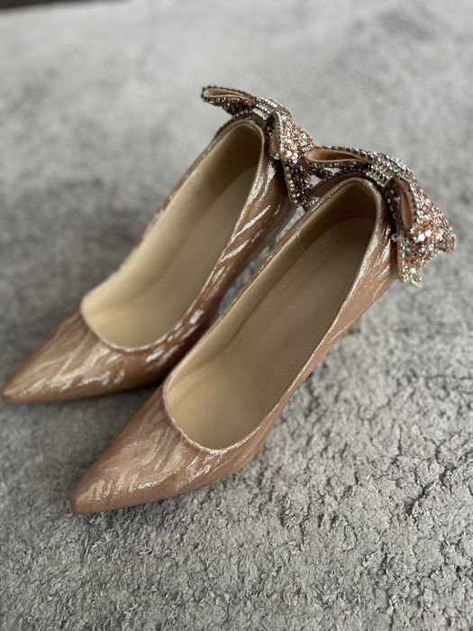 Нови дамски обувки