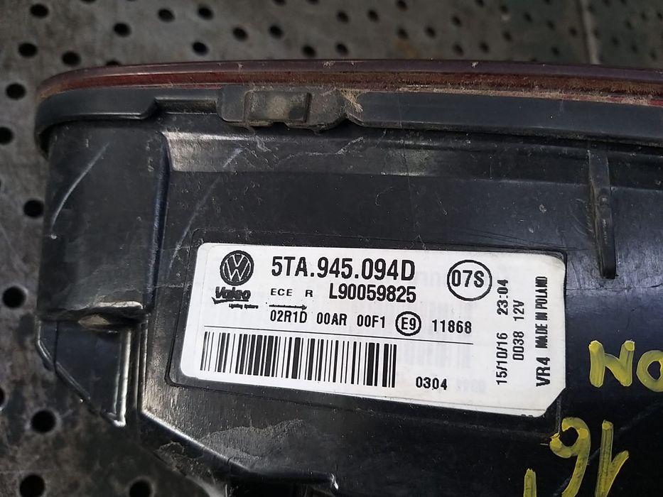 Stop tripla lampa dreapta led haion vw touran 3 5ta945310 5ta945094d l90059825