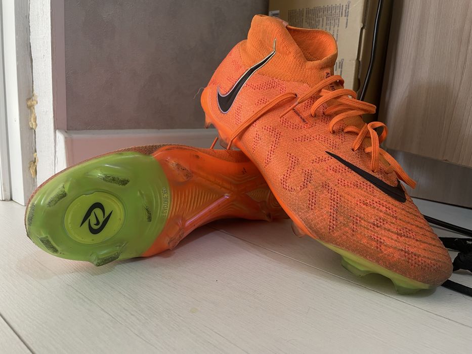 Бутсы Nike Phantom Luna Elite FG