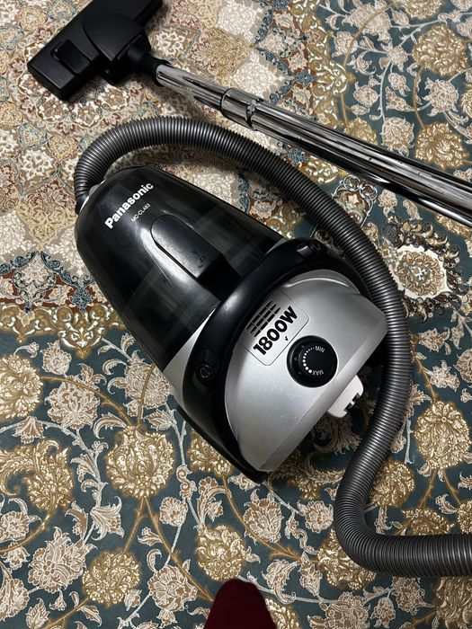 Пылесос Panasonic 1 800Вт MC-CL483 Сотилади