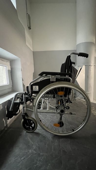 Инвалидная коляска складнаЯ