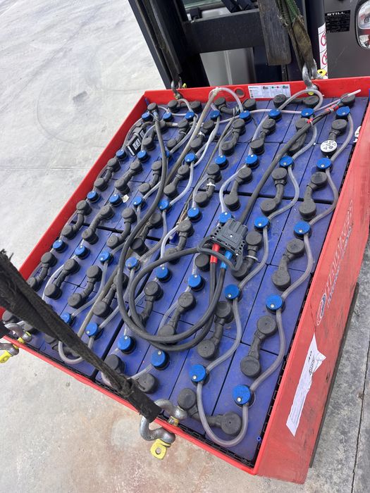 Baterie stivuitor/tractiune 80V  panouri fotovoltaice