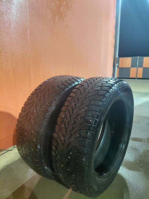 215 55 R17 зимние шипованные