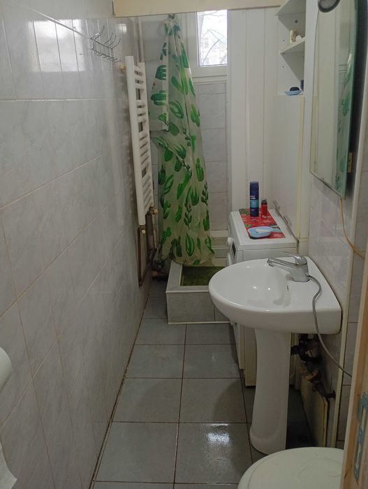 Vând apartament 2 camere piata Aurora vest