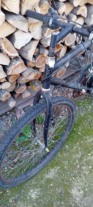 Bicicleta nu o folosesc