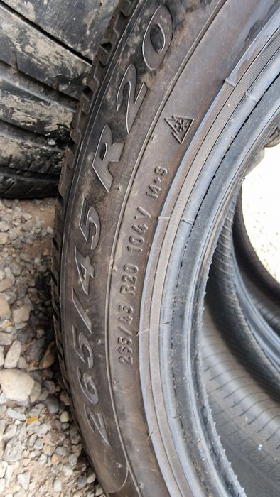 Anvelope 265/45R20 marca Pirelli, M +S,DOT 2022,6.5 mm