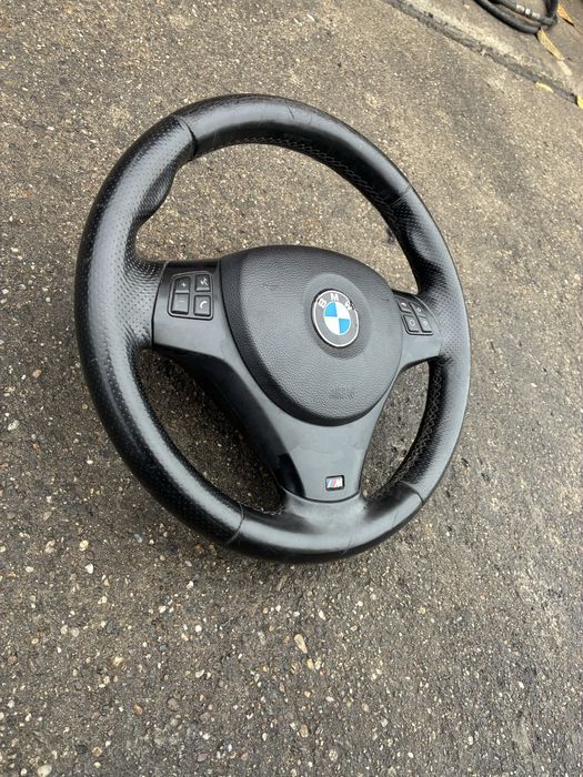 Volan+airbag M-Pack Bmw Seria 3 E90/E91 / Bmw Seria 1 E81/E87