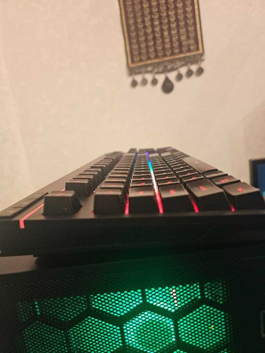 Клавиатура проводная HyperX Alloy Core RGB