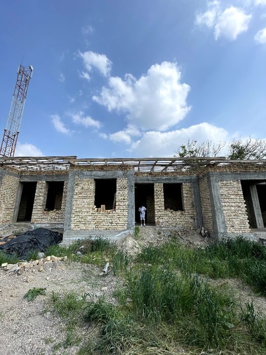 Abdurahmonov karobka 0.8 sotix, 3 xona, karobka xolatda. Variant bor