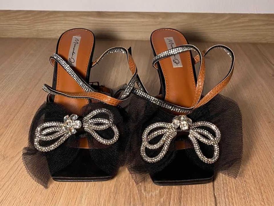 Sandale negre elegante