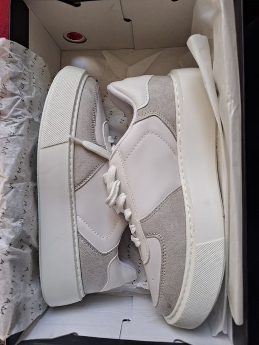 Продам кроссовки 38 размер