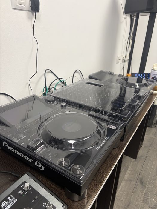 Setup DJ complet Pioneer – 2x CDJ-3000 + Mixer DJM-V10