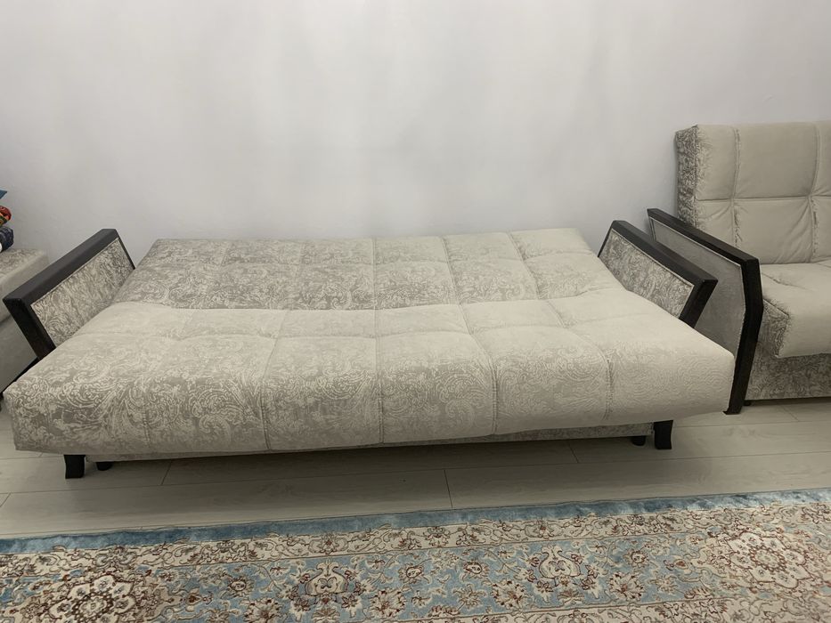 Продам б/у диван