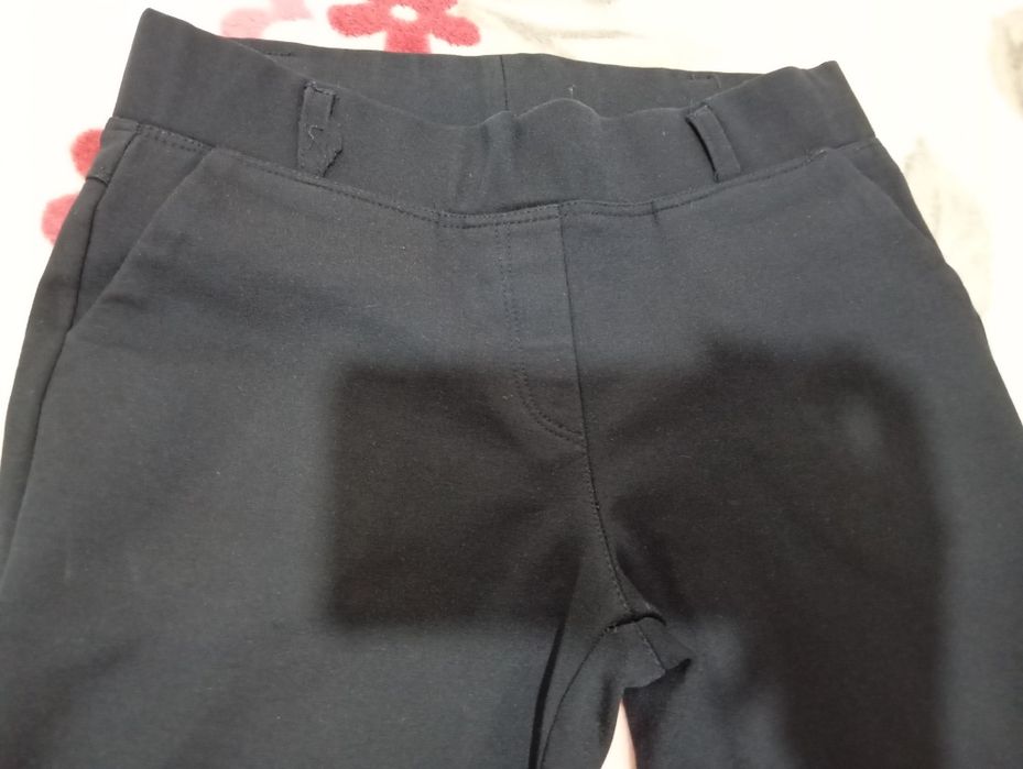 Срочно продаю школьные брюки