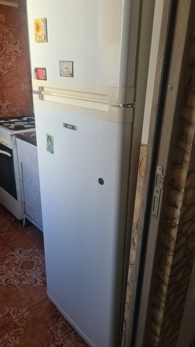 Frigider Zanussi