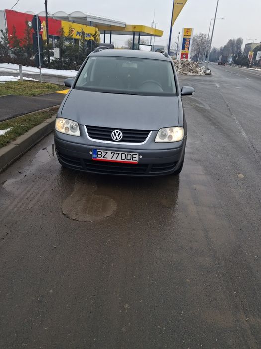 Vând Volkswagen touran, 2004,proprietar, 7 locuri