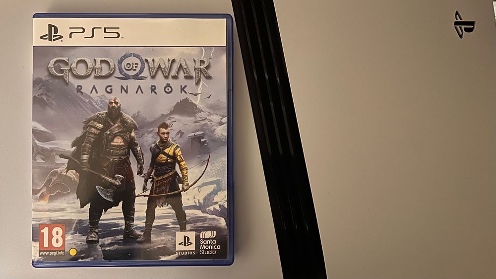 Продавам God of War Ragnarök – PS5