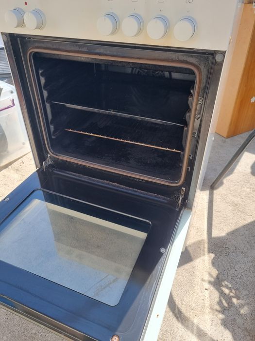 Газовая плита продам