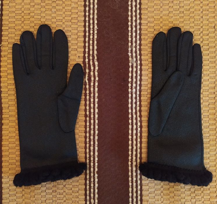 Перчатки зимние/демисезонные женские