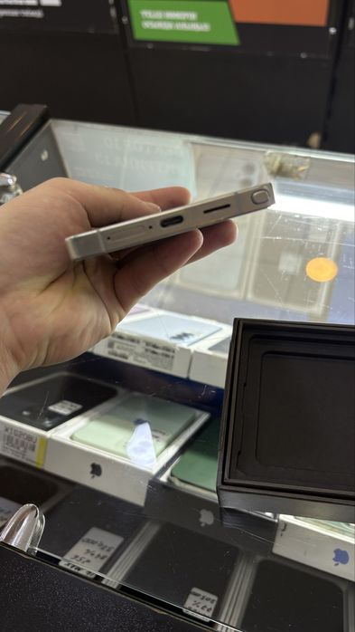 Samsung S25 ultra 512