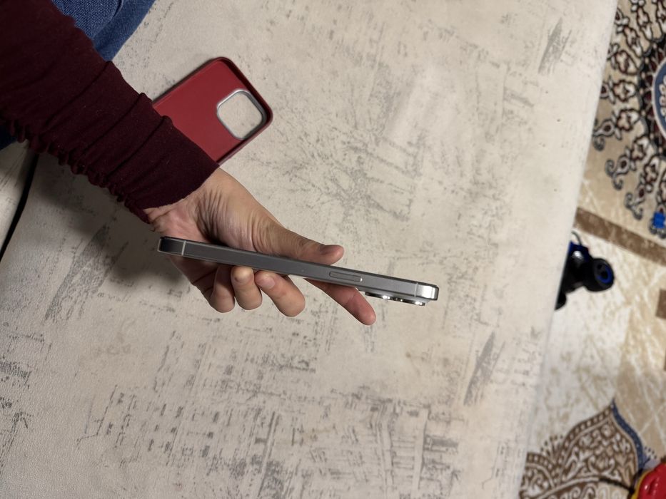 Продам iPhone 15 Pro Max