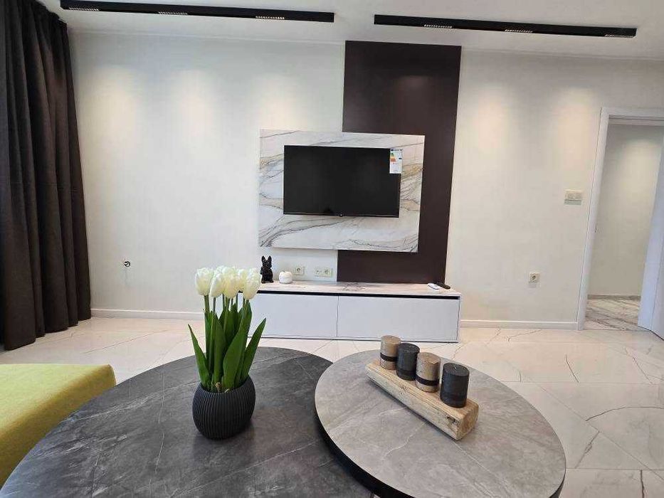 Продава се Тристаен апартамент в Стара Загора, Три чучура - център - 110 кв.м за 1619 €/кв.м - Снимка #1