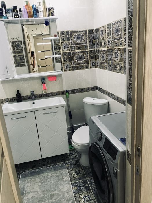 Продам квартиру 3-х комнатную.